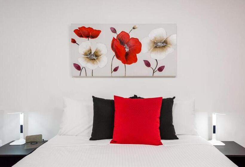 חדר משפחתי, Euroa Motor Inn