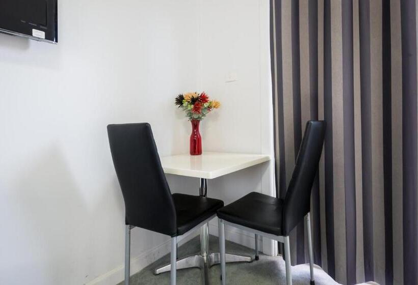 סוויטה, Euroa Motor Inn