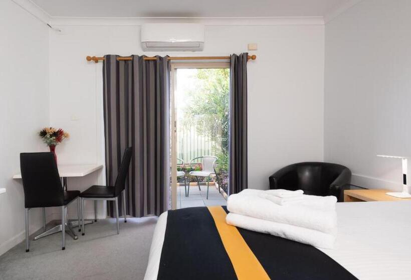 סוויטה, Euroa Motor Inn