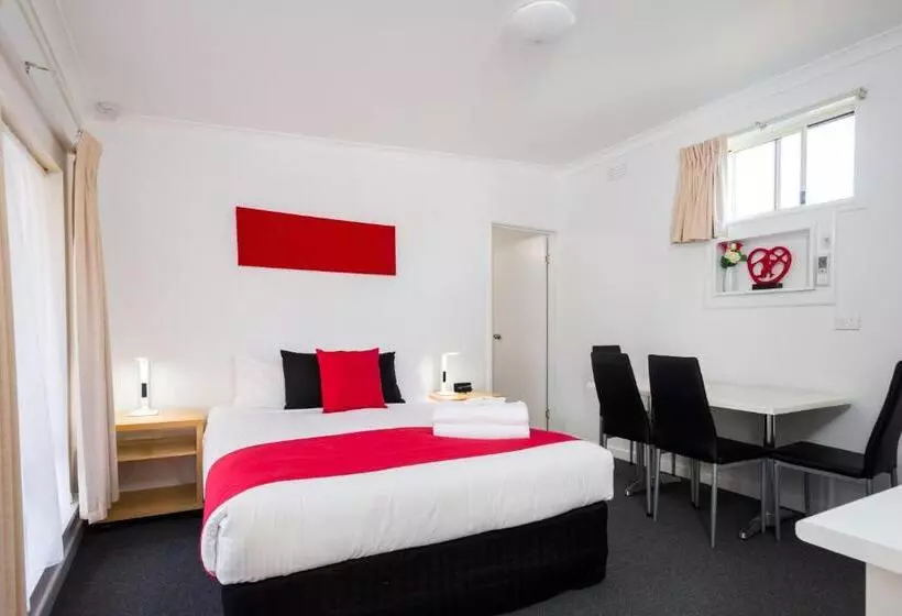 Perhehuone, Euroa Motor Inn