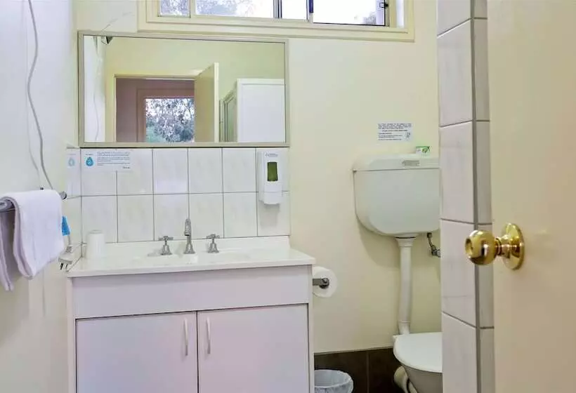 Standard Kolmen Hengen Huone, Euroa Motor Inn