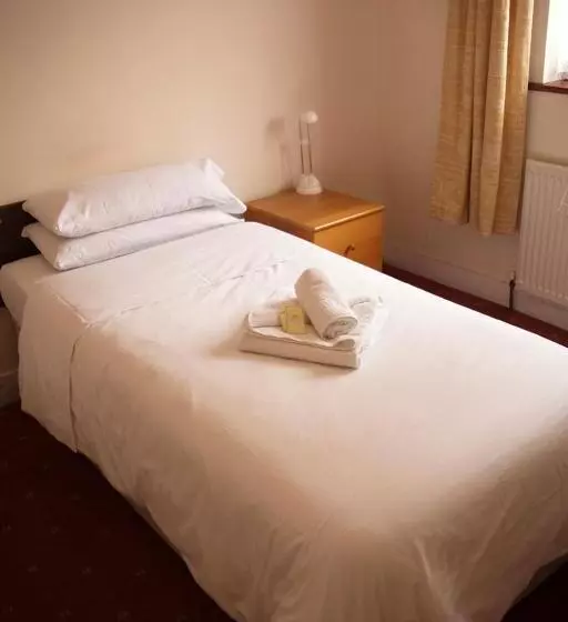バス共有のスタンダードルーム, Brentwood Guest House