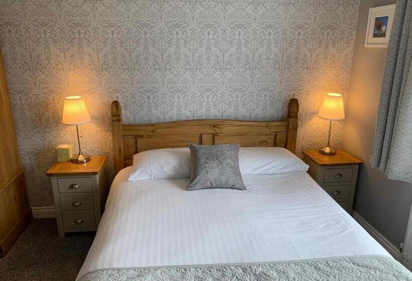 标准间, Hensleigh House