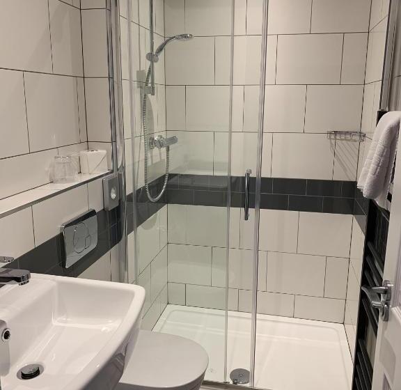 スーペリアールーム, Hensleigh House