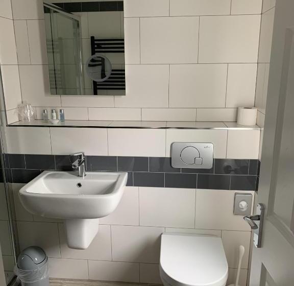 套房, Hensleigh House