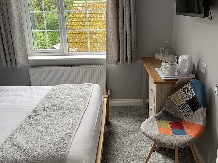 标准间, Hensleigh House