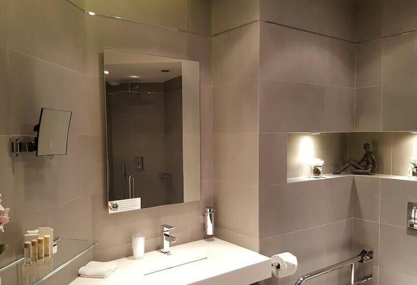 デラックススタジオ, Roi De Sicile Rivoli