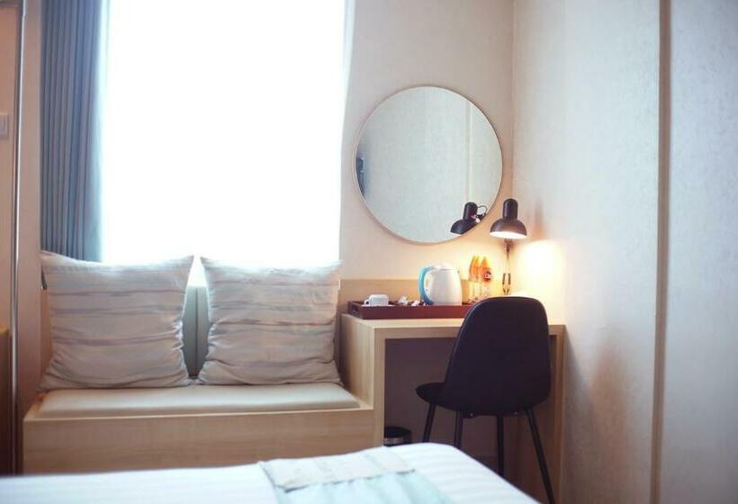 标准间, Solaris Hotel Malang