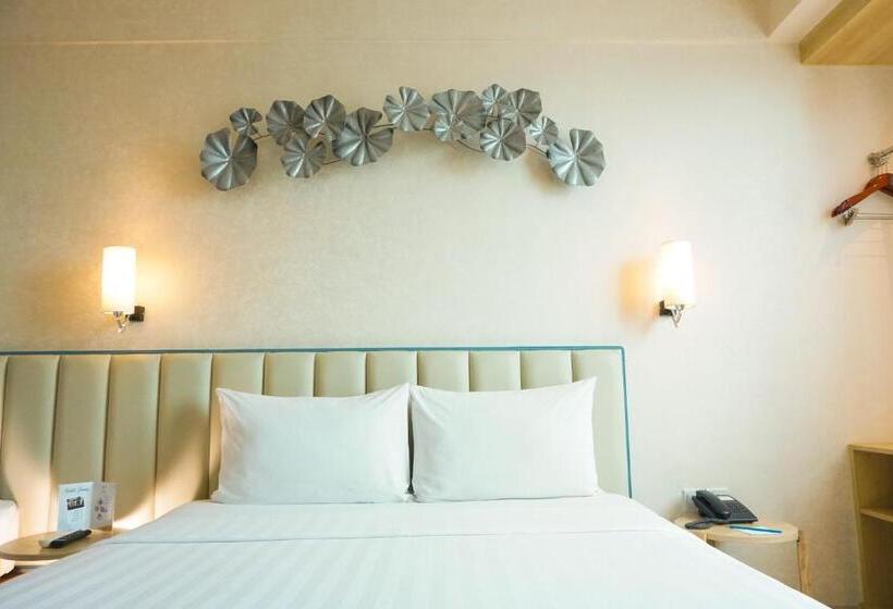 家庭间, Solaris Hotel Malang