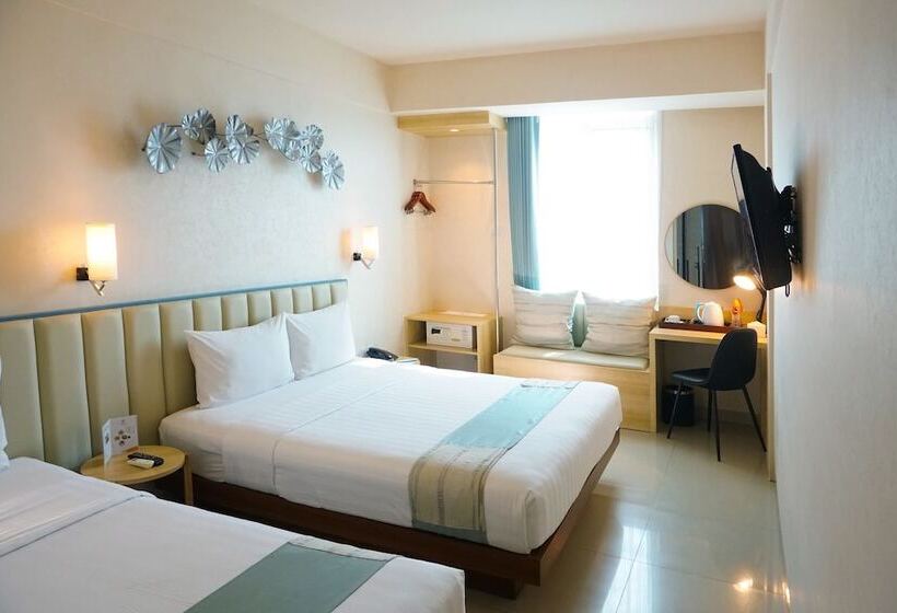 家庭间, Solaris Hotel Malang