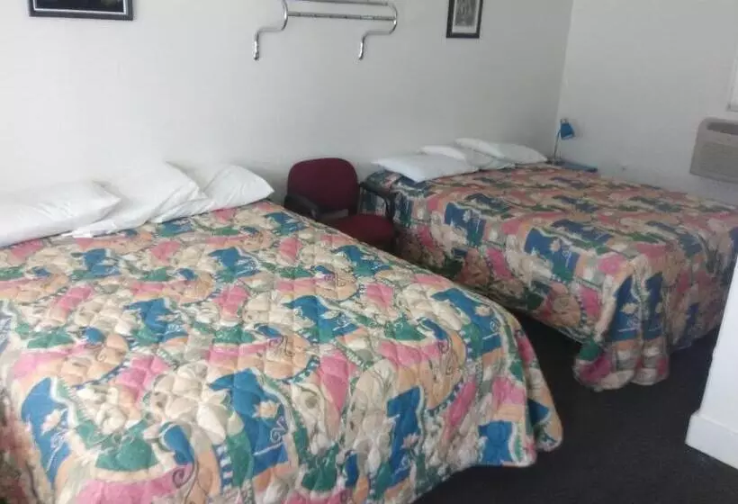 2ダブルベッドのスタンダードルーム, Trail Motel