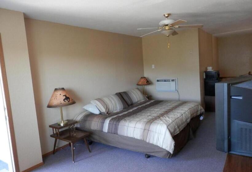 キングサイズベッドのスイートルーム, Trail Motel