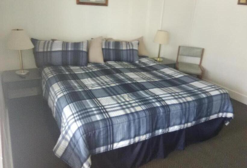 スーペリアシングルルーム, Trail Motel