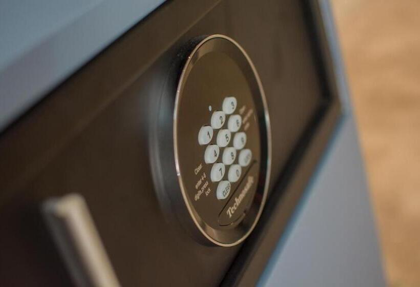 اتاق سوپریور, The Vincent