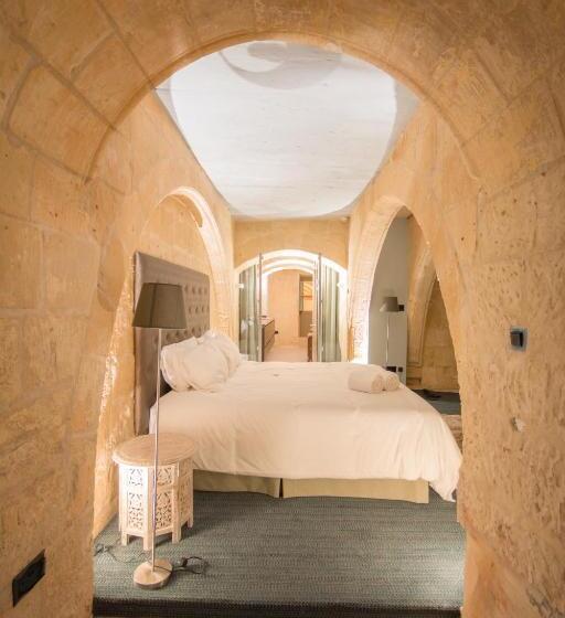 اتاق لوکس, The Vincent