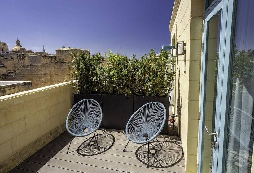 اتاق لوکس با تراس, The Vincent