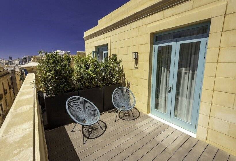 اتاق لوکس با تراس, The Vincent