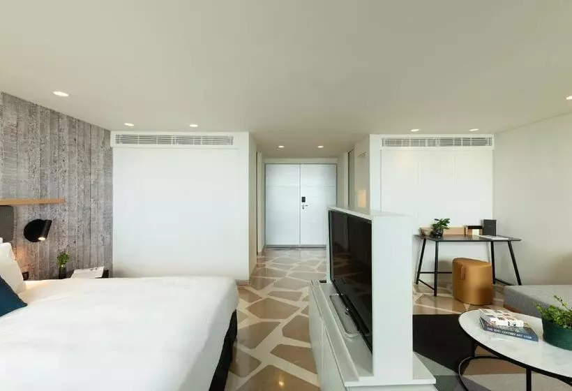 ジュニアスイート, Elma Hotel And Art Complex
