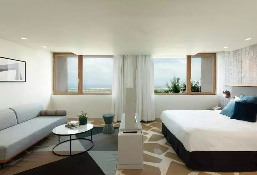 ジュニアスイート, Elma Hotel And Art Complex
