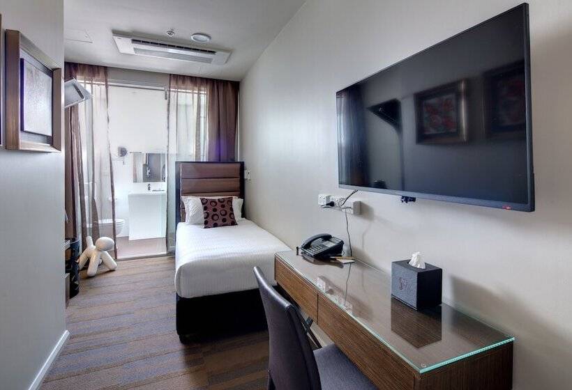 חדר סטנדרט, 57 Hotel