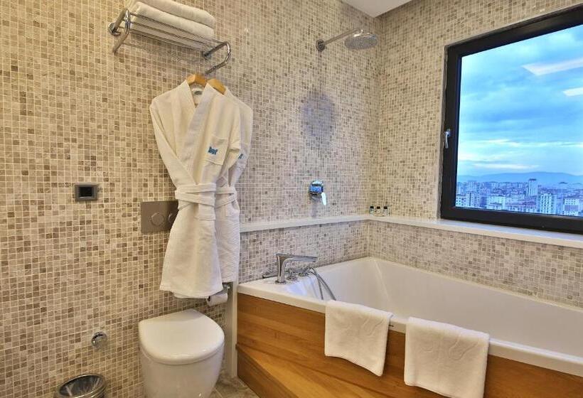 Suite King Bed, Bof Hotels Ceo Suites Atasehir