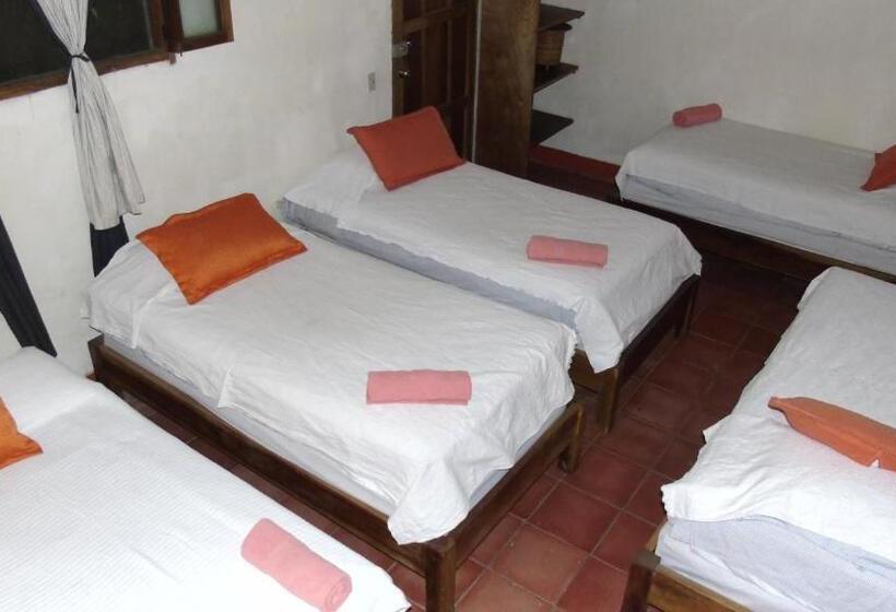 اتاق خانوادگی, Casa Barcelona