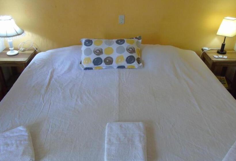 اتاق استاندارد سه نفره, Casa Barcelona