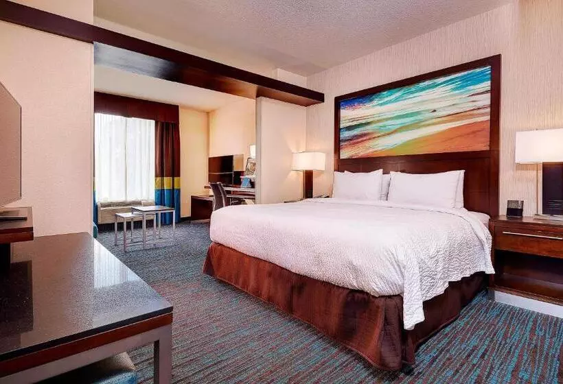 Suite King Bed
