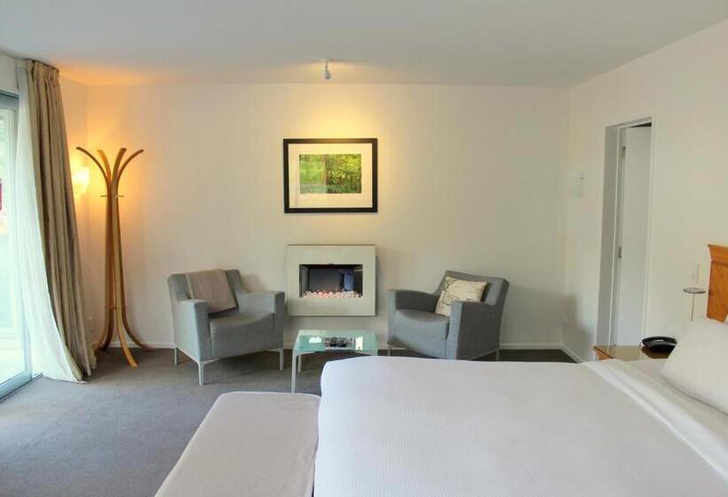 סוויטה דלוקס, Franz Josef Oasis