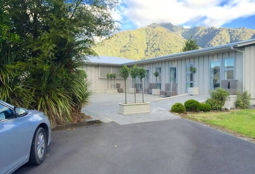 סוויטה דלוקס, Franz Josef Oasis