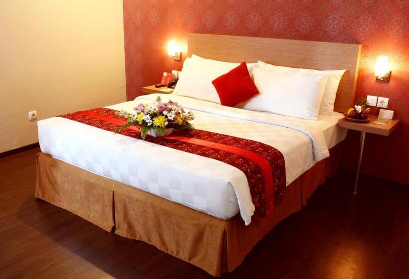 Полулюкс, @hom Premiere Cilacap