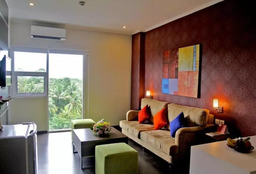 Executive Süit, @hom Premiere Cilacap