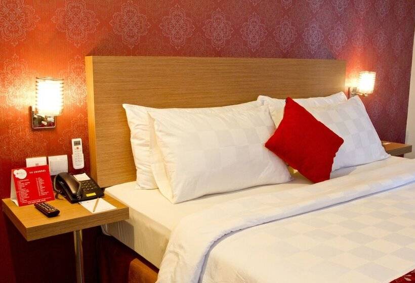 Номер Deluxe, @hom Premiere Cilacap