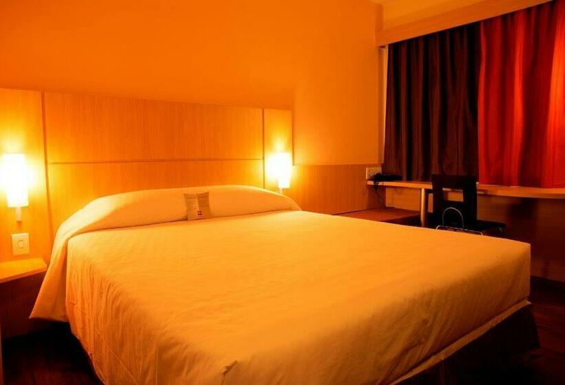 スタンダードルーム, Ajax Hoteis