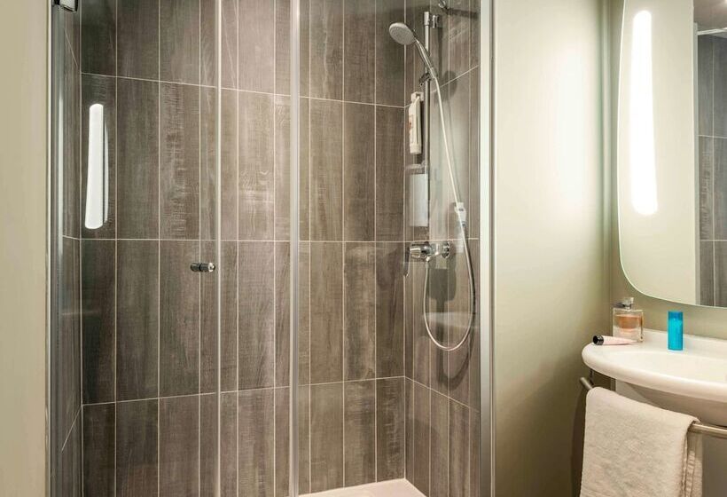 اتاق استاندارد, Ibis Paris Avenue De La Republique