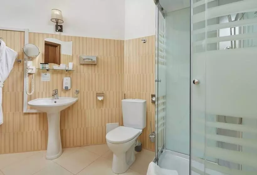 سوییت جونیور, Mirros Hotel Moscow Kremlin