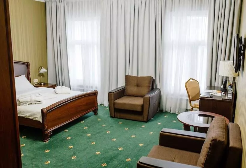 سوییت جونیور, Mirros Hotel Moscow Kremlin