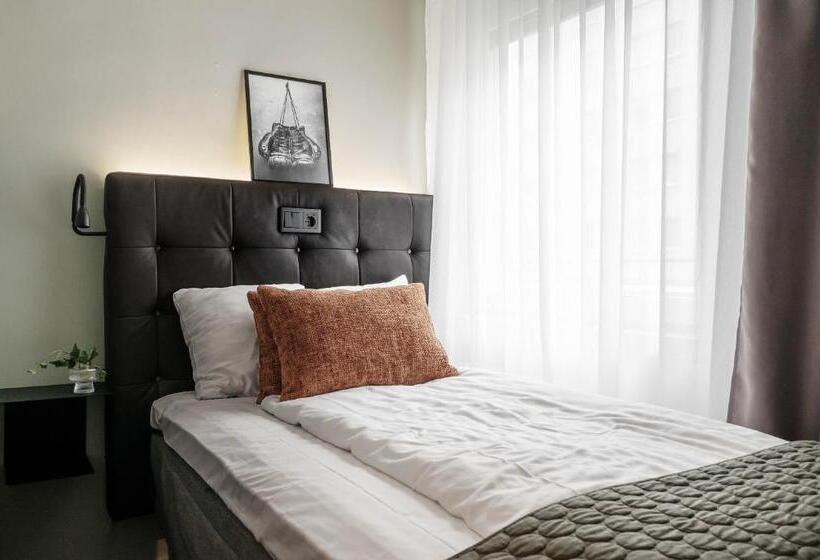 غرفة قياسية فردية, Point