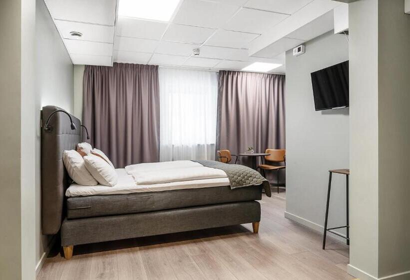 غرفة عائلية, Point