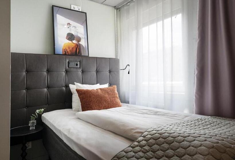 غرفة أساسية, Point