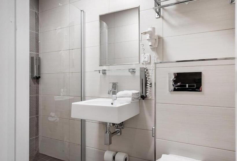 غرفة أساسية, Point