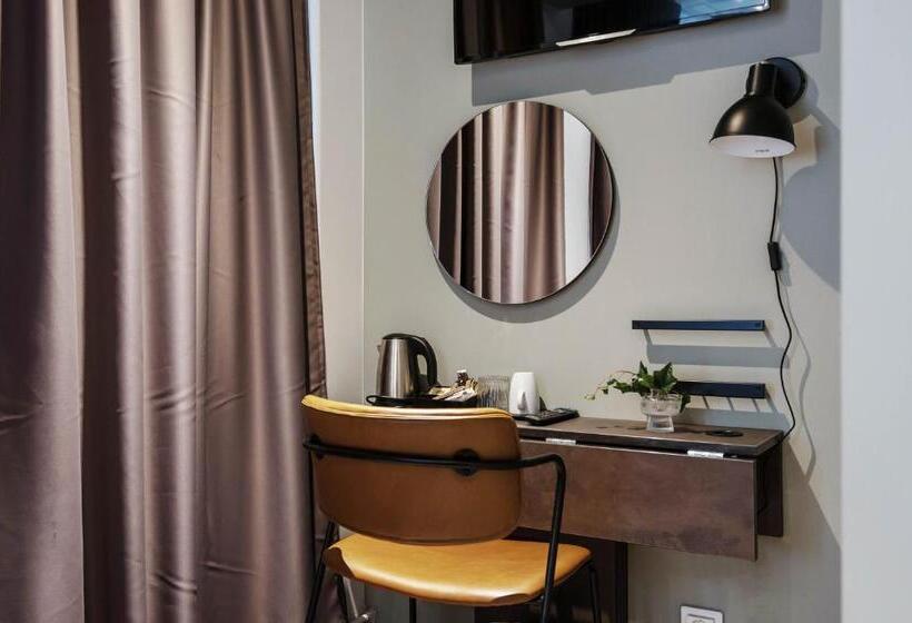 غرفة قياسية, Point