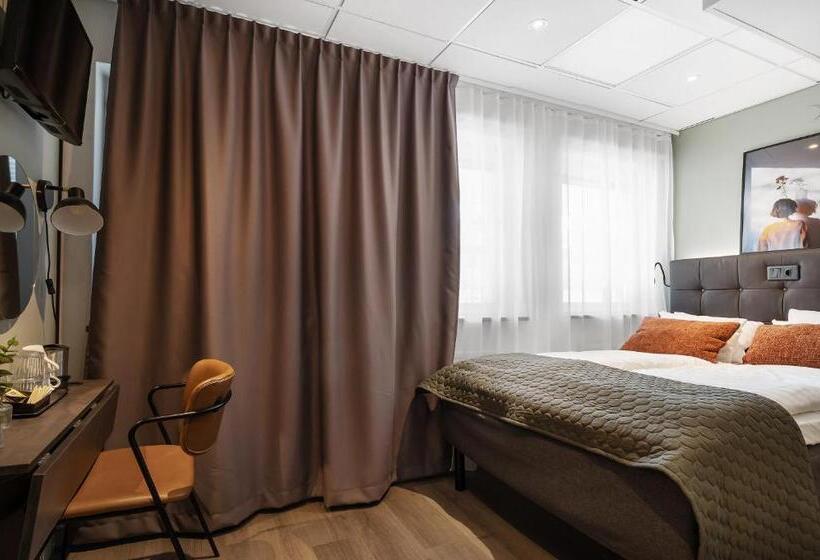 غرفة أساسية, Point