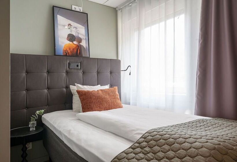 غرفة قياسية فردية, Point