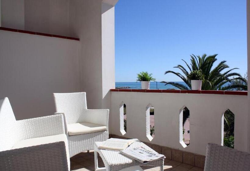 اتاق لوکس با بالکن و چشم‌انداز دریا, San Remo   All Inclusive   Fronte Mare   Spiaggia Privata