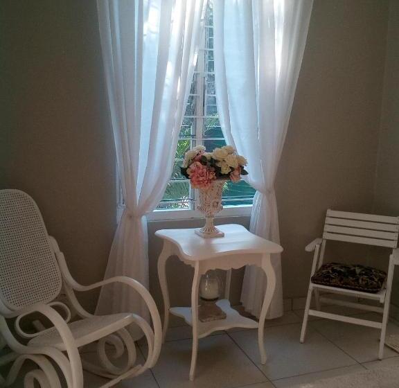 חדר דלוקס מיטת קווין, St Lucia Kingfisher Lodge