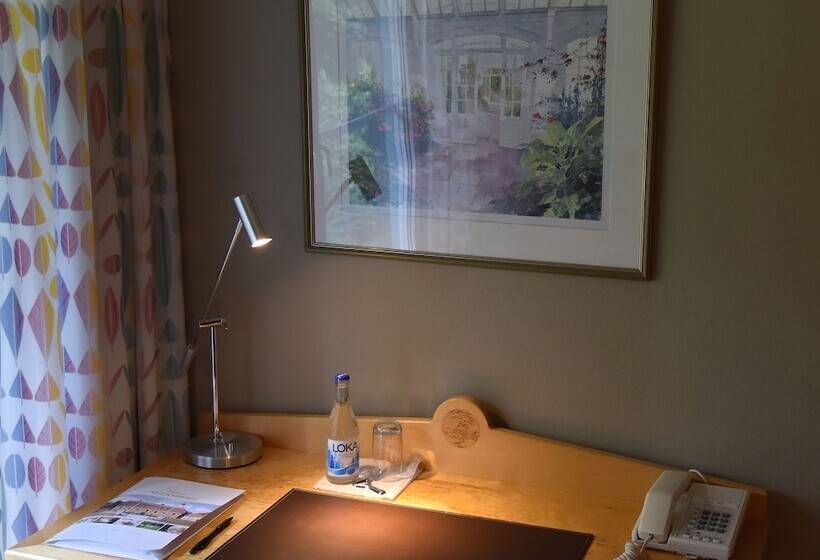 غرفة قياسية فردية, Stiftsgården Åkersberg