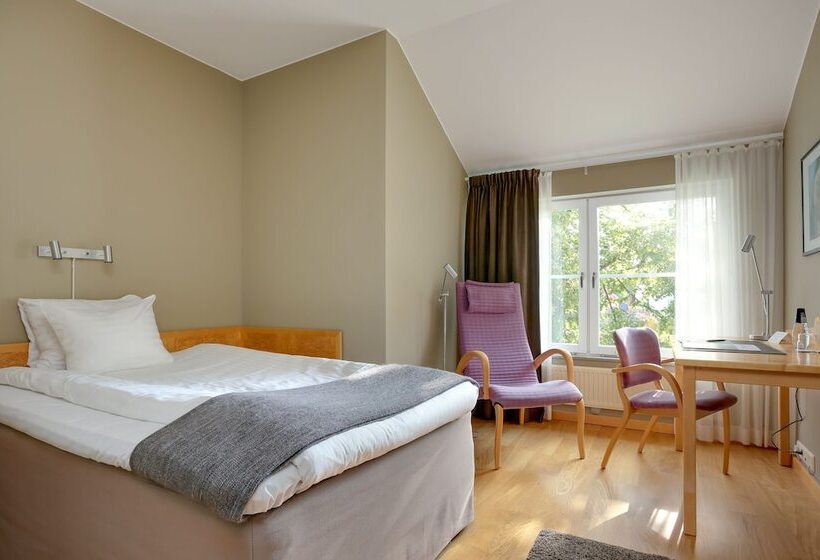 غرفة قياسية فردية, Stiftsgården Åkersberg