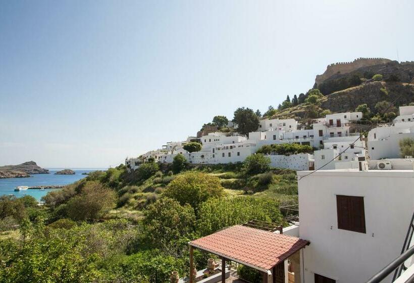 带2个卧室的别墅, Thea Villas And Suite