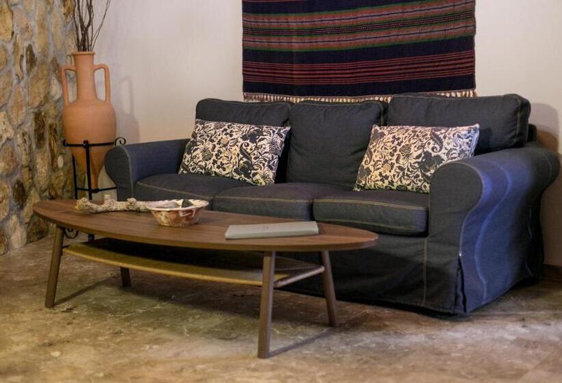 带2个卧室的别墅, Thea Villas And Suite